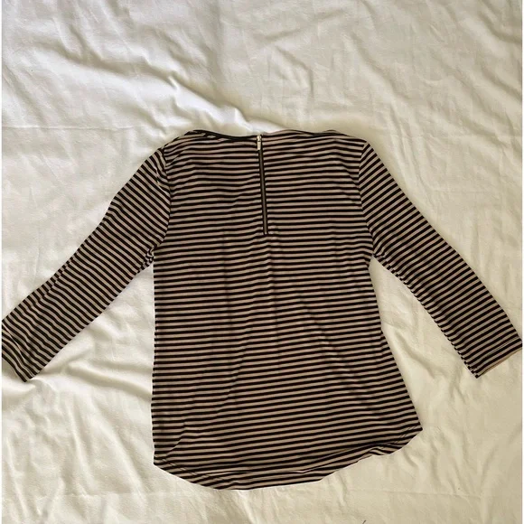 Chicos scoop neck women’s small half sleeves half back zipper gold - Picture 4 of 4